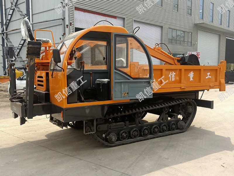 履帶隨車(chē)挖